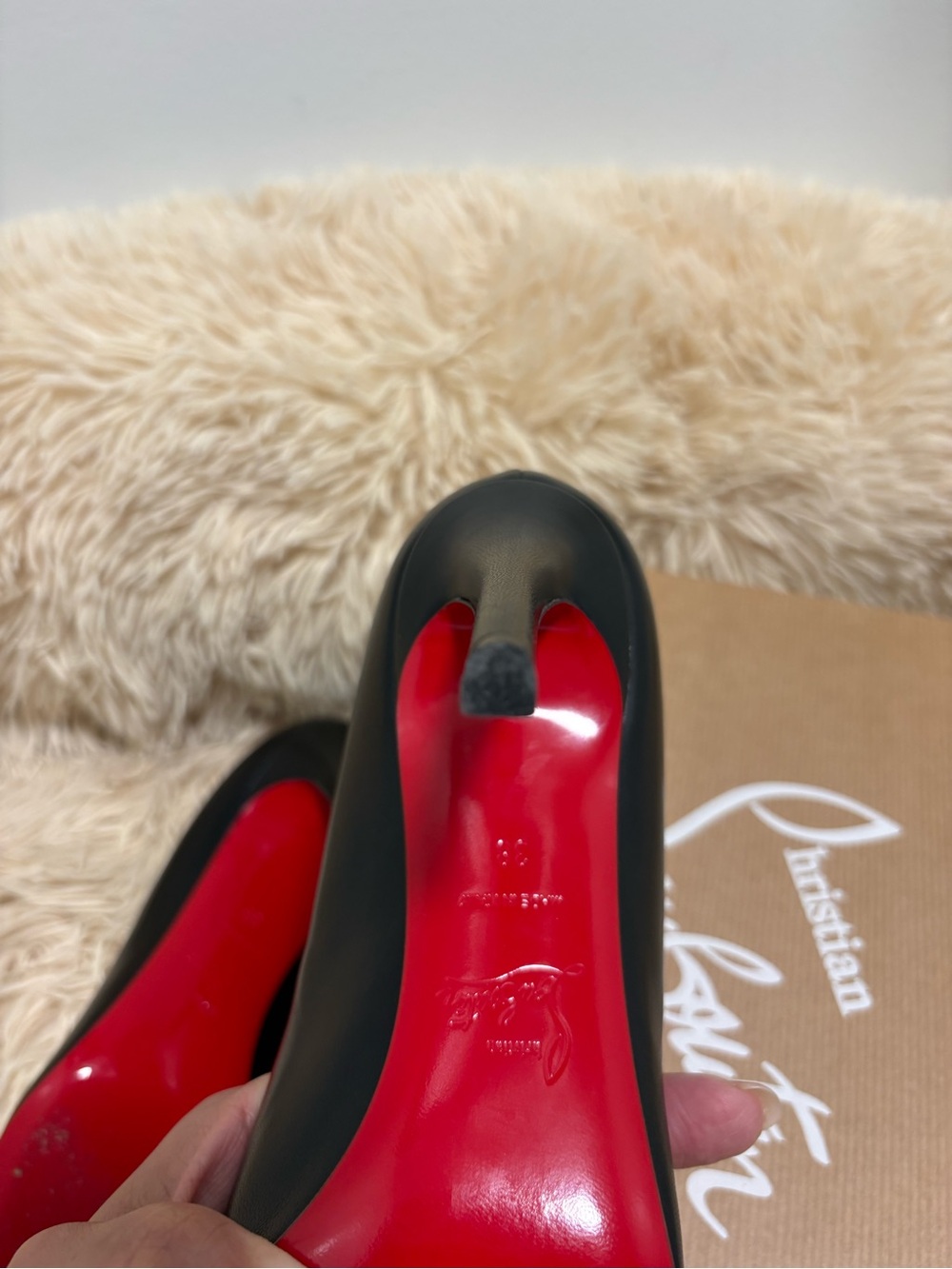 Christian Louboutin Shiny Nappa Leather Pigalle 100 Pump (Pre-Loved) - Picture 14 of 16